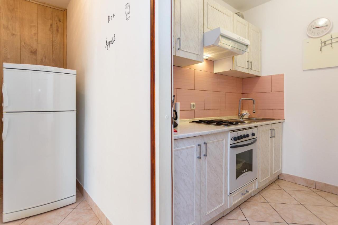 Apartment Dragica Krk Town Buitenkant foto