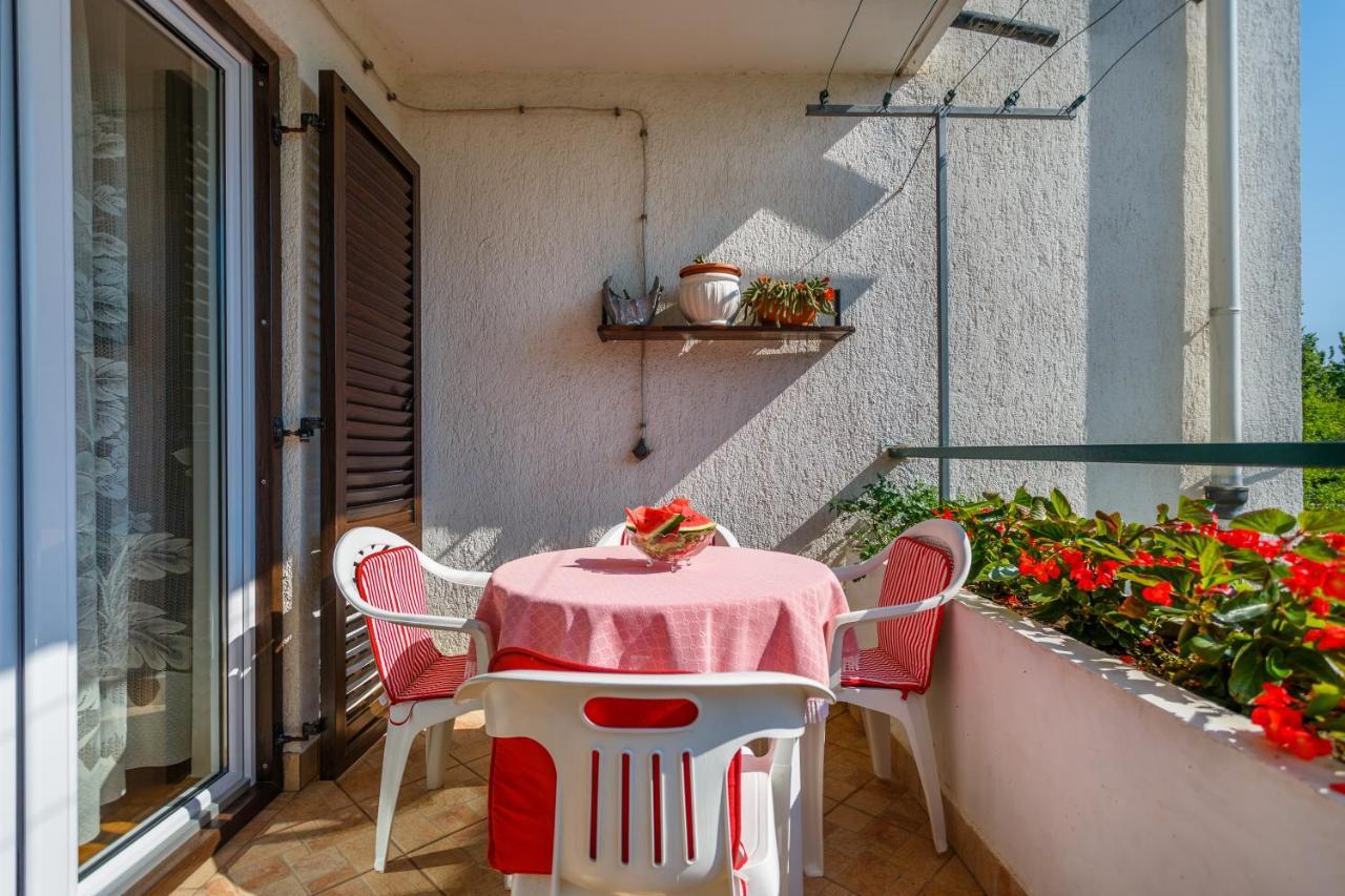 Apartment Dragica Krk Town Buitenkant foto